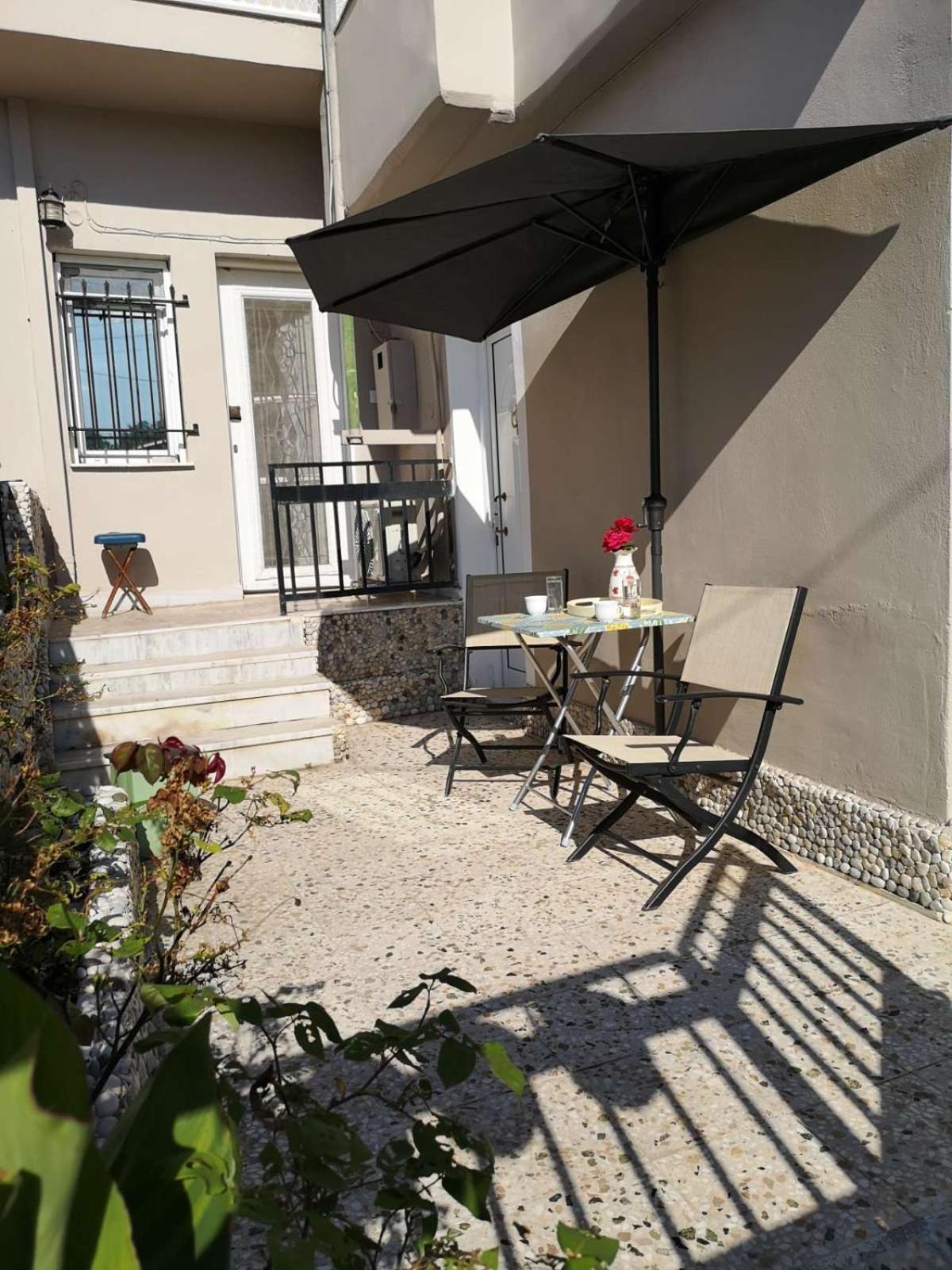 Isthmus Cuddly Nest Apartamento Isthmia Exterior foto